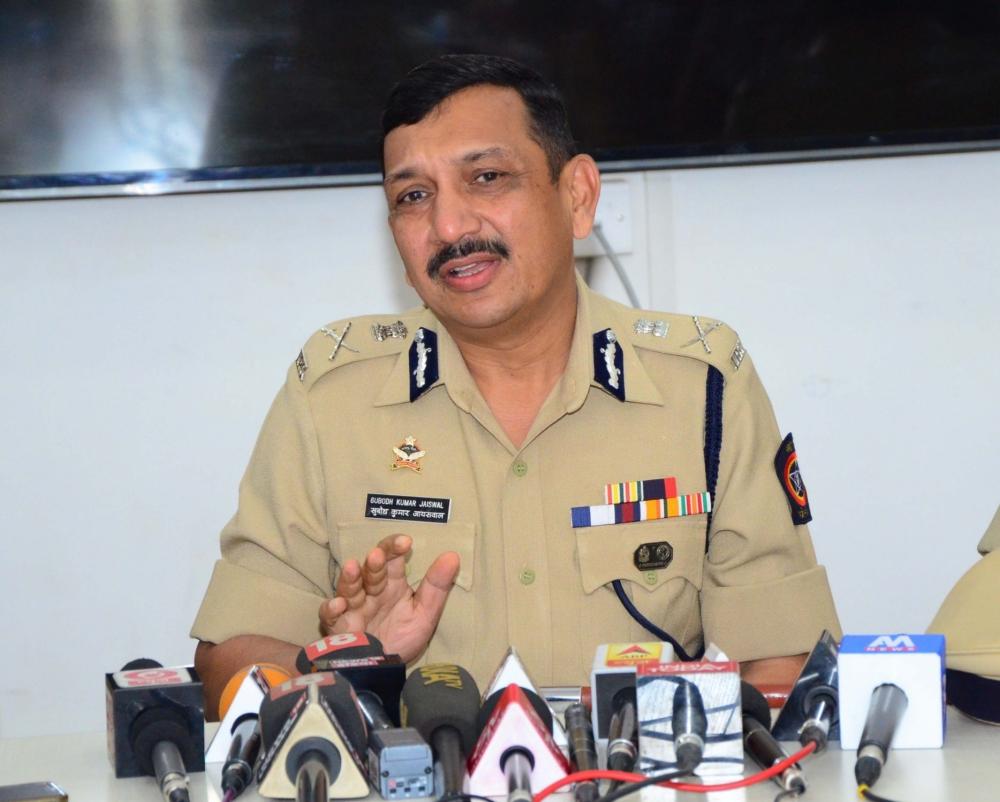 The Weekend Leader - Illegal phone-tap case: Mumbai Police summons CBI chief for probe